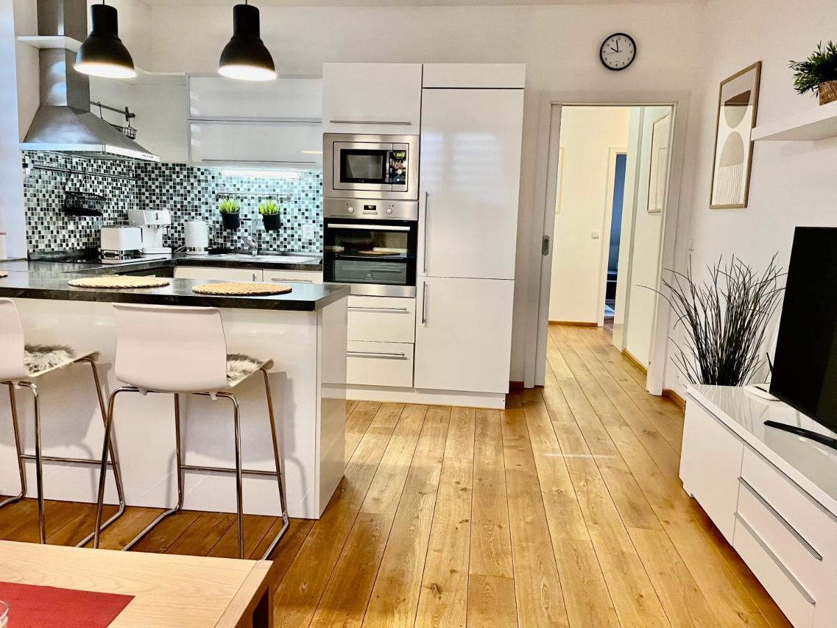 Apartman Pod Horama Jilemnice Exterior photo