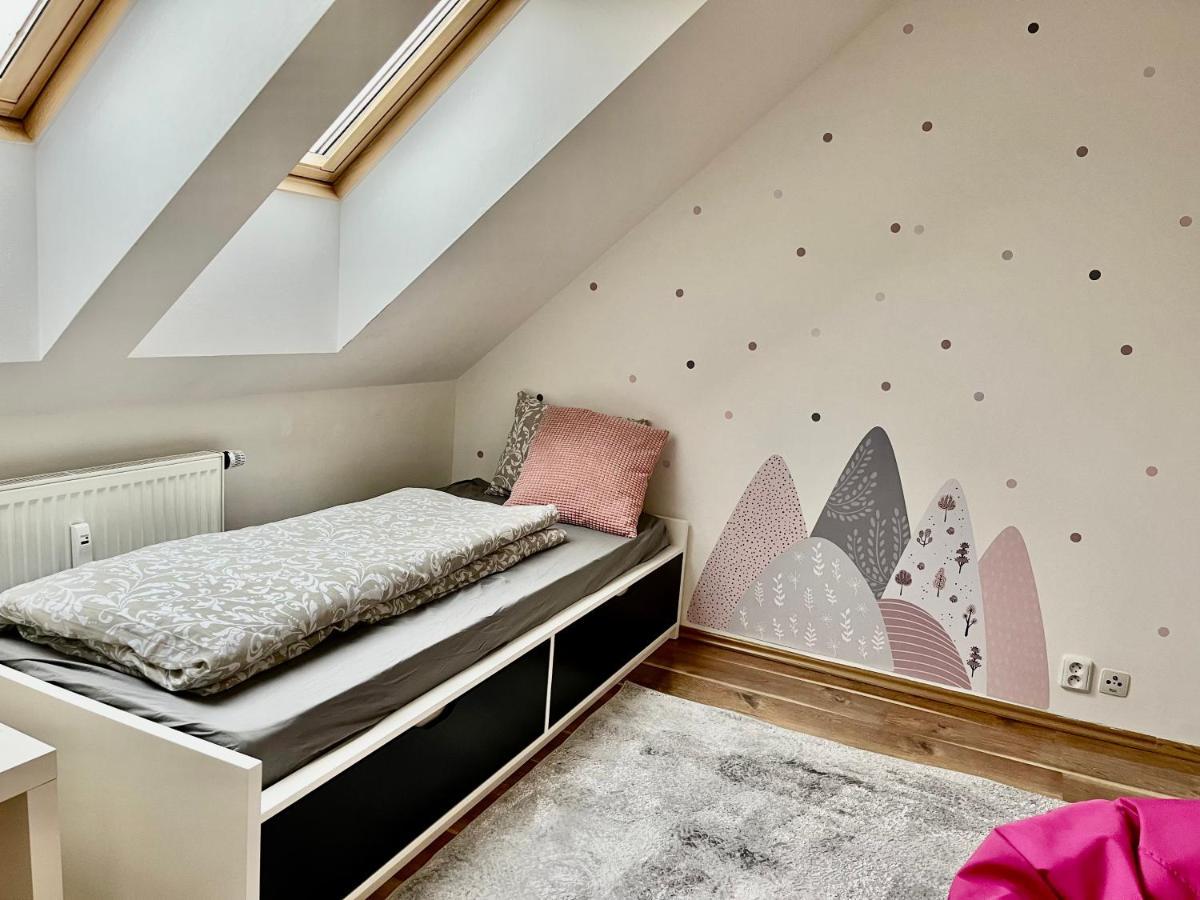 Apartman Pod Horama Jilemnice Exterior photo