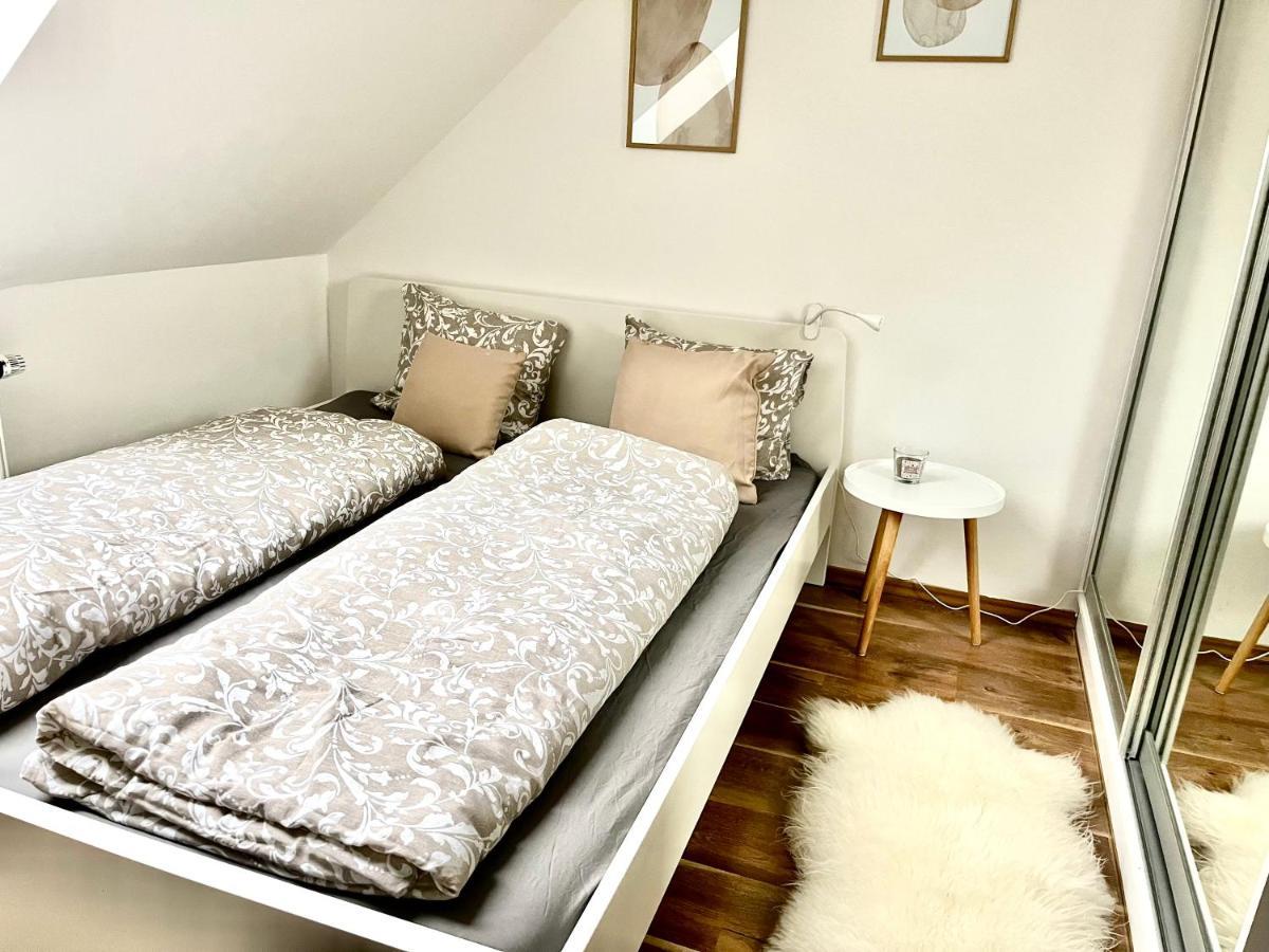 Apartman Pod Horama Jilemnice Exterior photo